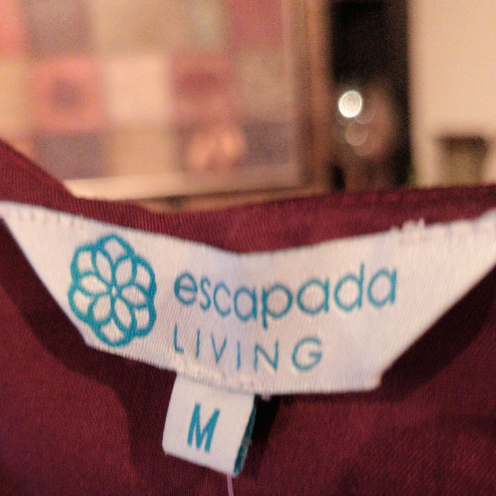 NWT Escapada Rich Burgundy Tasseled Cressida Dress Size Medium